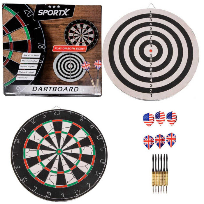 Dartboard met 6 darts